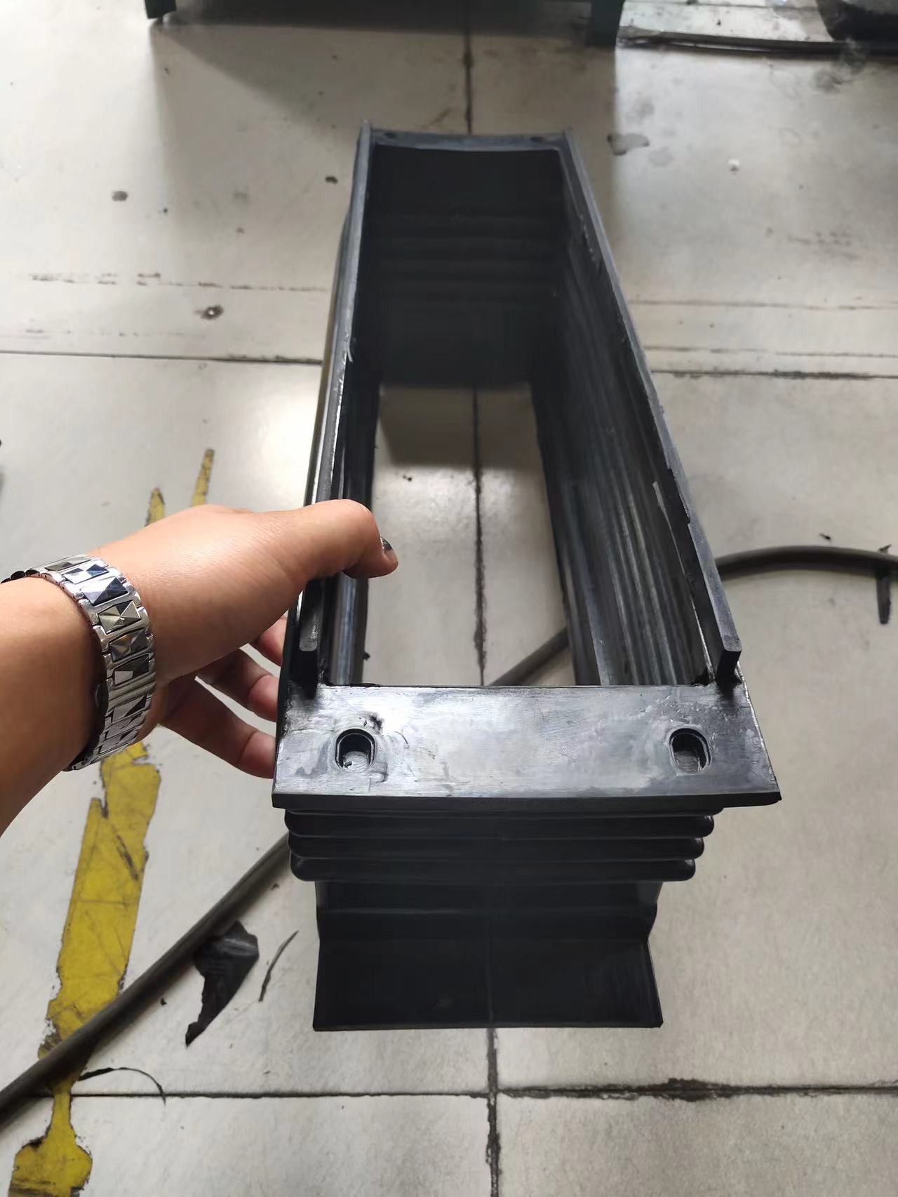 202307171689574940C6q21X9b