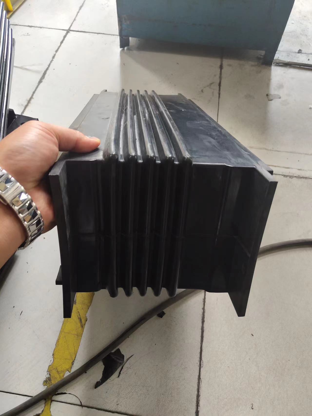 202307171689574968Ypc2T2ox